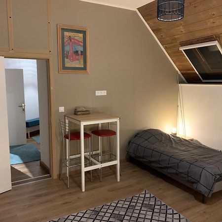 Вилла Comfortable House For 6 Guests In Saint-Come-Du-Mont Экстерьер фото