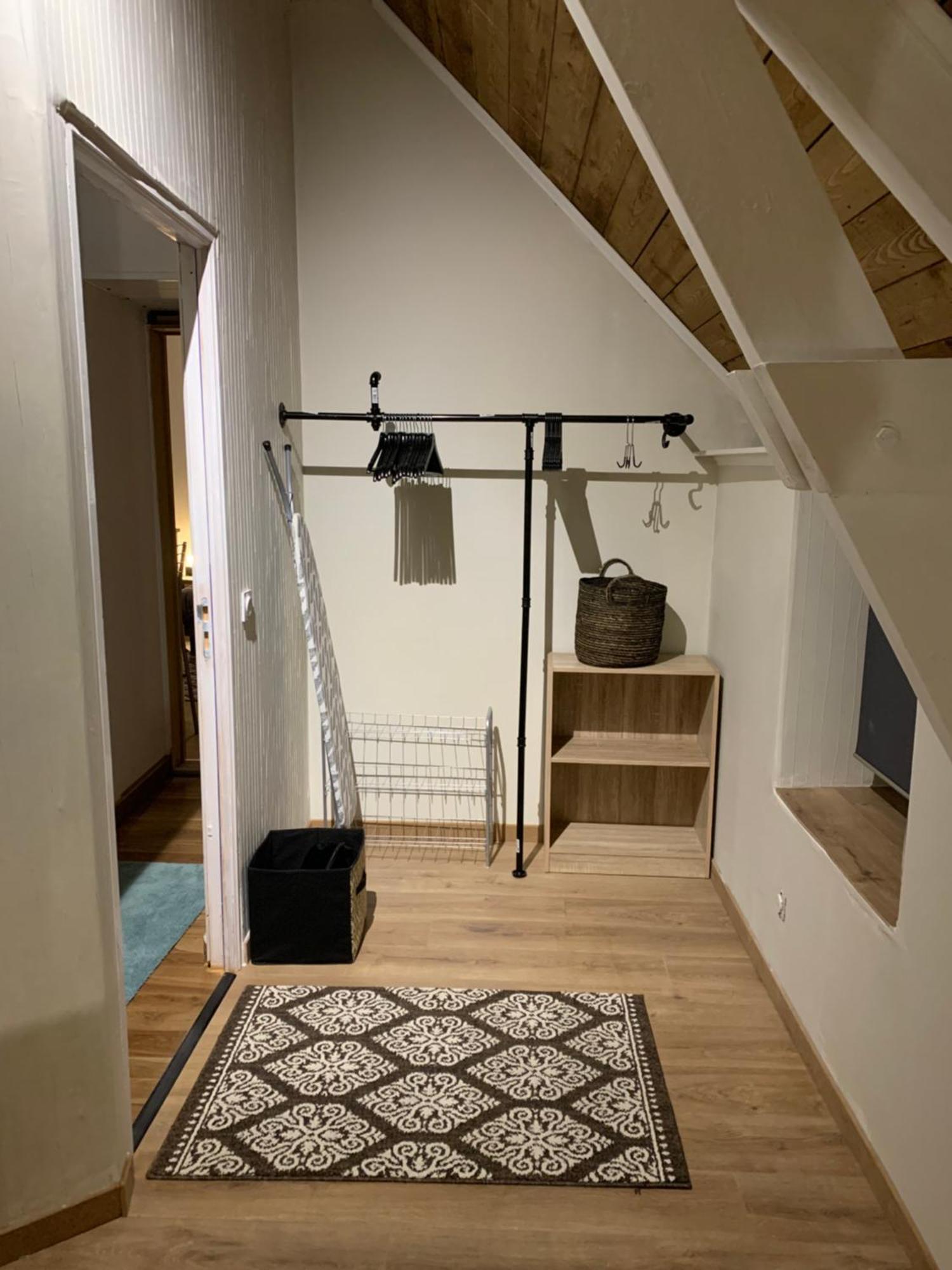 Вилла Comfortable House For 6 Guests In Saint-Come-Du-Mont Экстерьер фото
