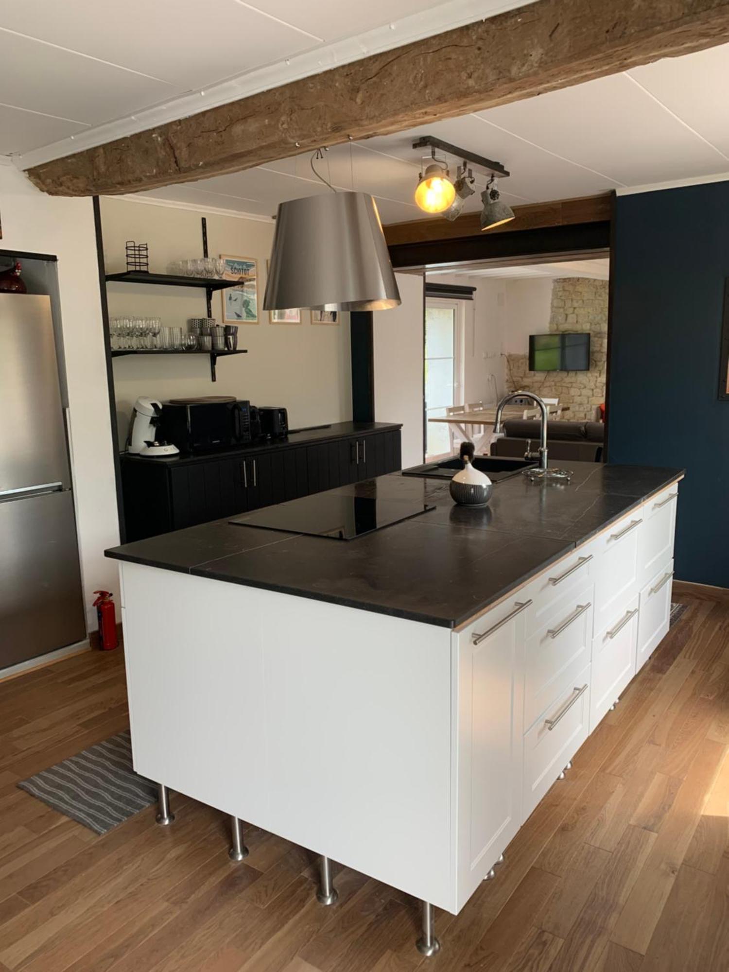 Вилла Comfortable House For 6 Guests In Saint-Come-Du-Mont Экстерьер фото